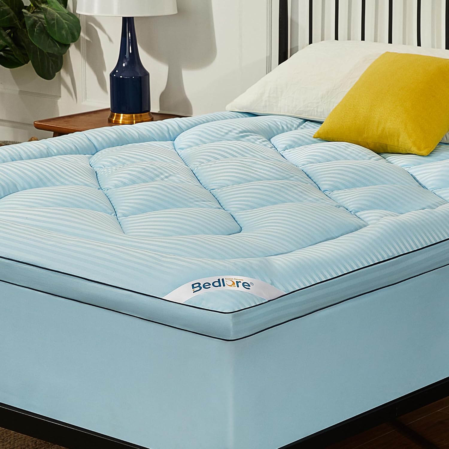 Twin Mattress Topper, Thick Pillow Top Pad for Back Pain Relief, Cooling Soft Mattress Cover with Deep Pockets 6-15 inch