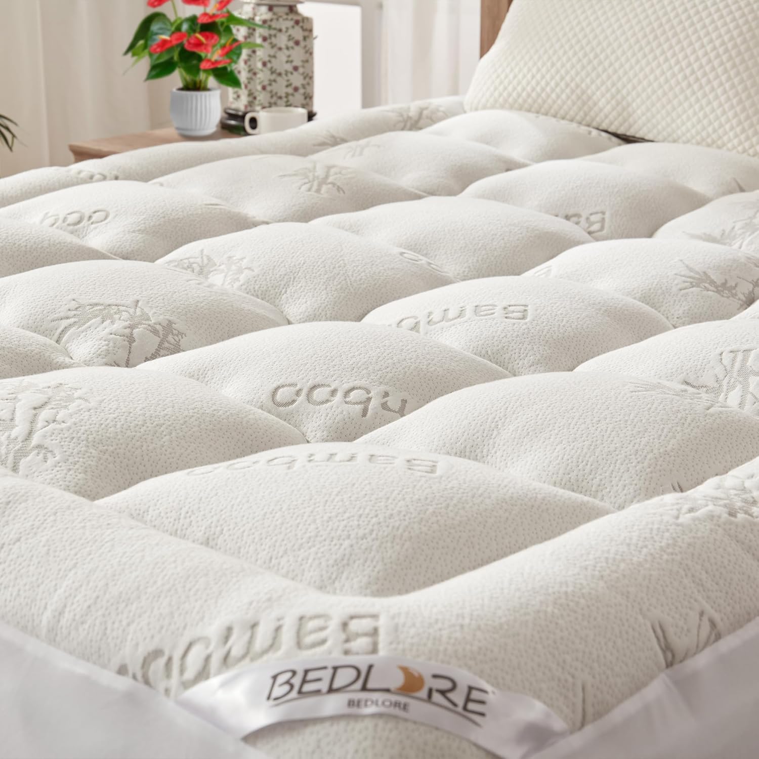 Full Size Mattress Topper Viscose Derived from Bamboo, Thick Pillow Top Mattress Pad with Stretchable Pockets for 6-15 inches Mattress, Breathable Mattress Topper for Back Pain Relief